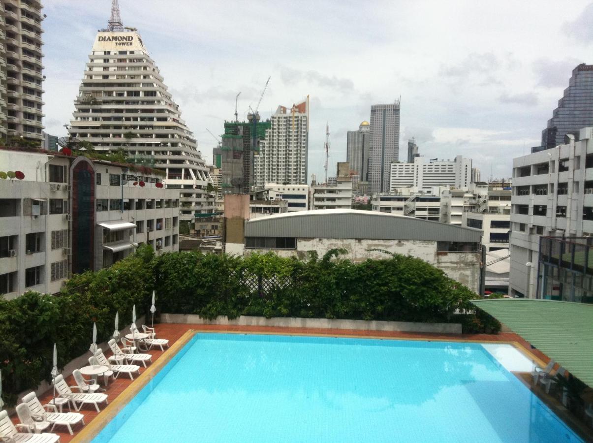 Panoramic City View Room at Silom - B&B Bangkok