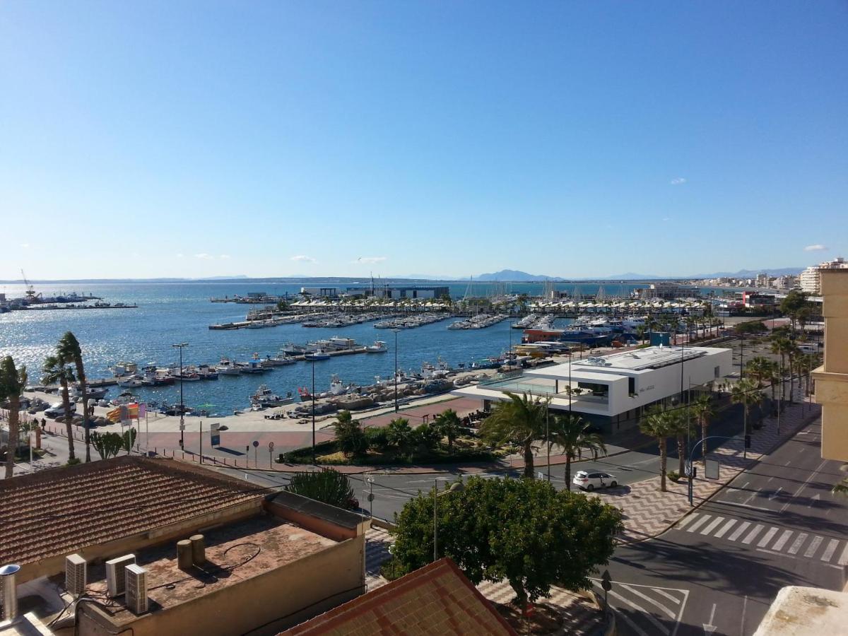 B&B Santa Pola - 2 bedroom's flat on the beach, City center, 1 line - Bed and Breakfast Santa Pola