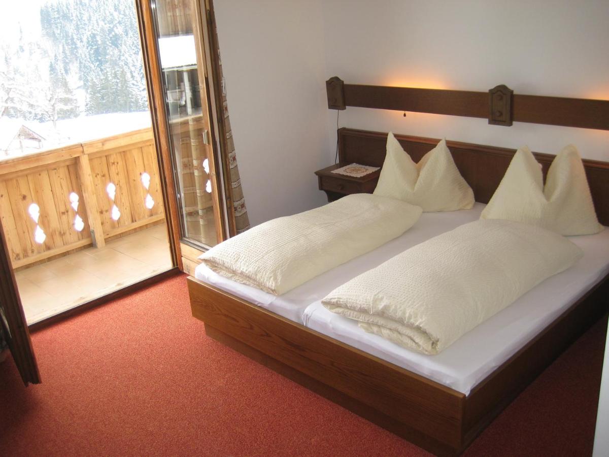 Appartamento Comfort con 2 Camere da Letto e Balcone
