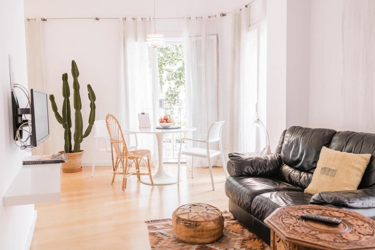 Studio (2 Adults)