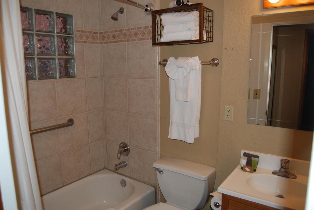 Two Bedroom Queen