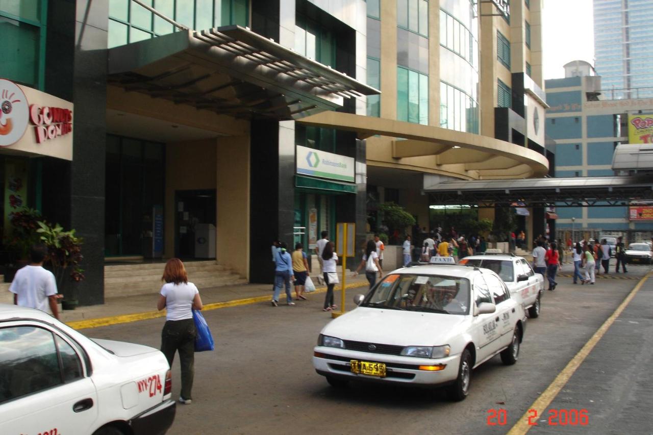 67 sqm. Condo Unit in Robinson Place Residences - B&B