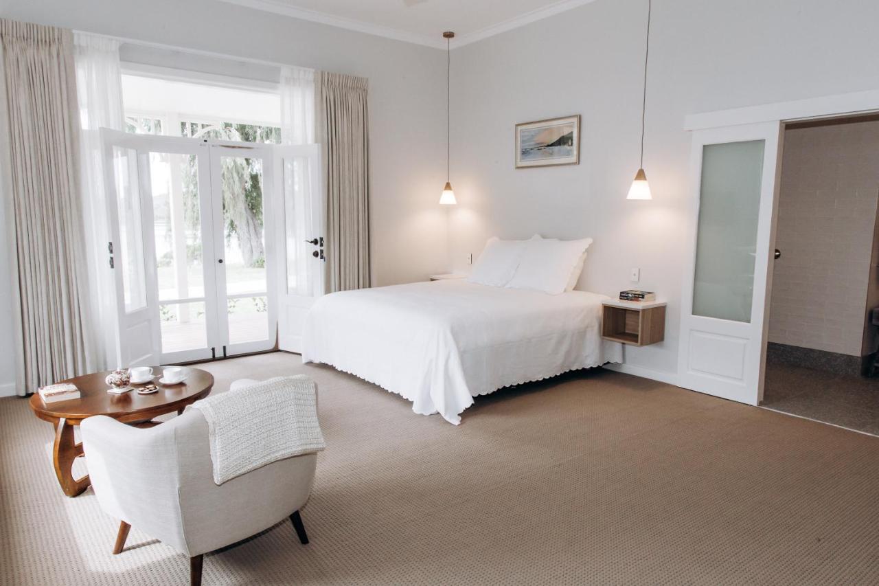 Winniston Lodge Luxury Accommodation - Bed and Breakfast