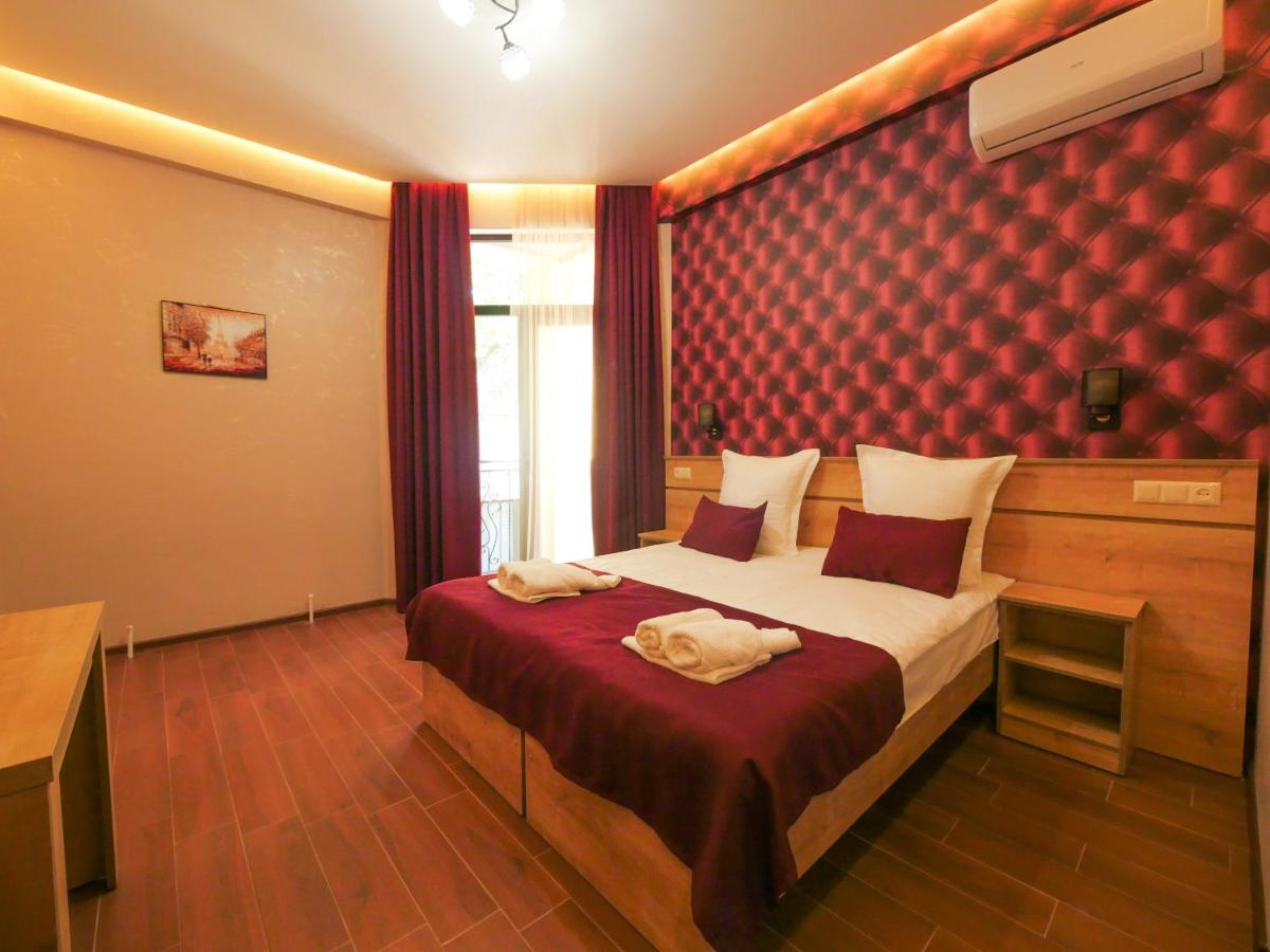Chambre Double ou Lits Jumeaux avec Salle de Bains Privative