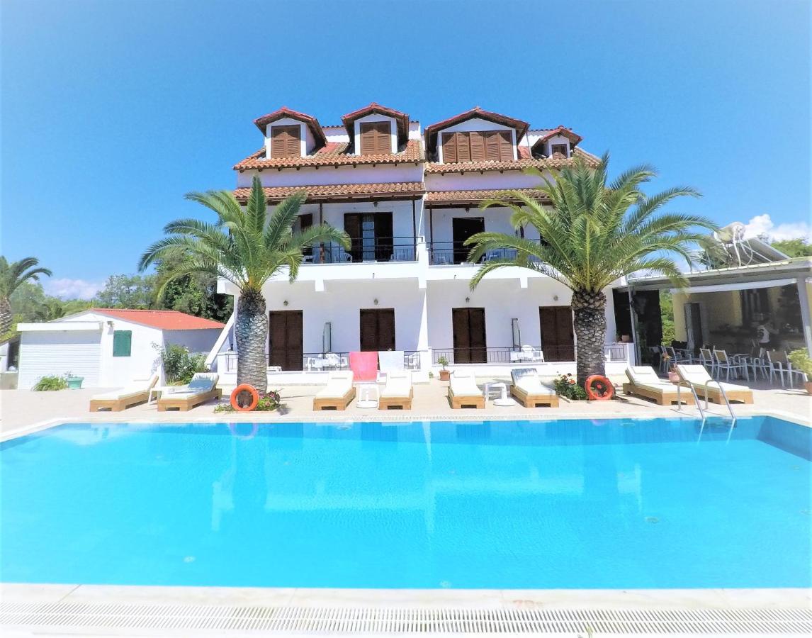 B&B Kavos - Captains Studios & Apartments - Bed and Breakfast Kavos