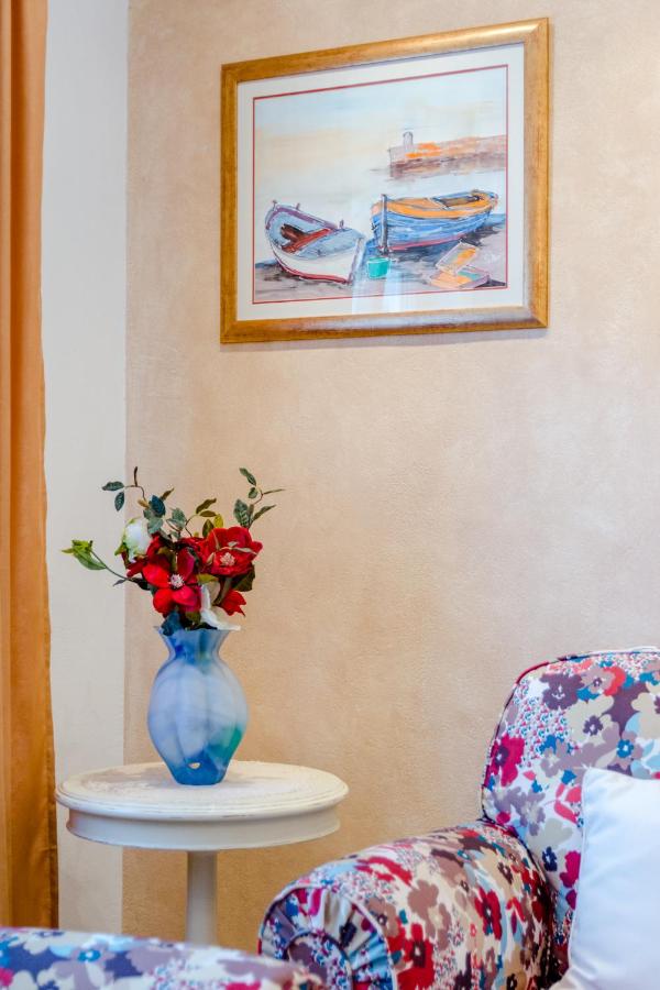 Apartments Villa Camellia - Adults Only - B&B San Pietro di Brazza