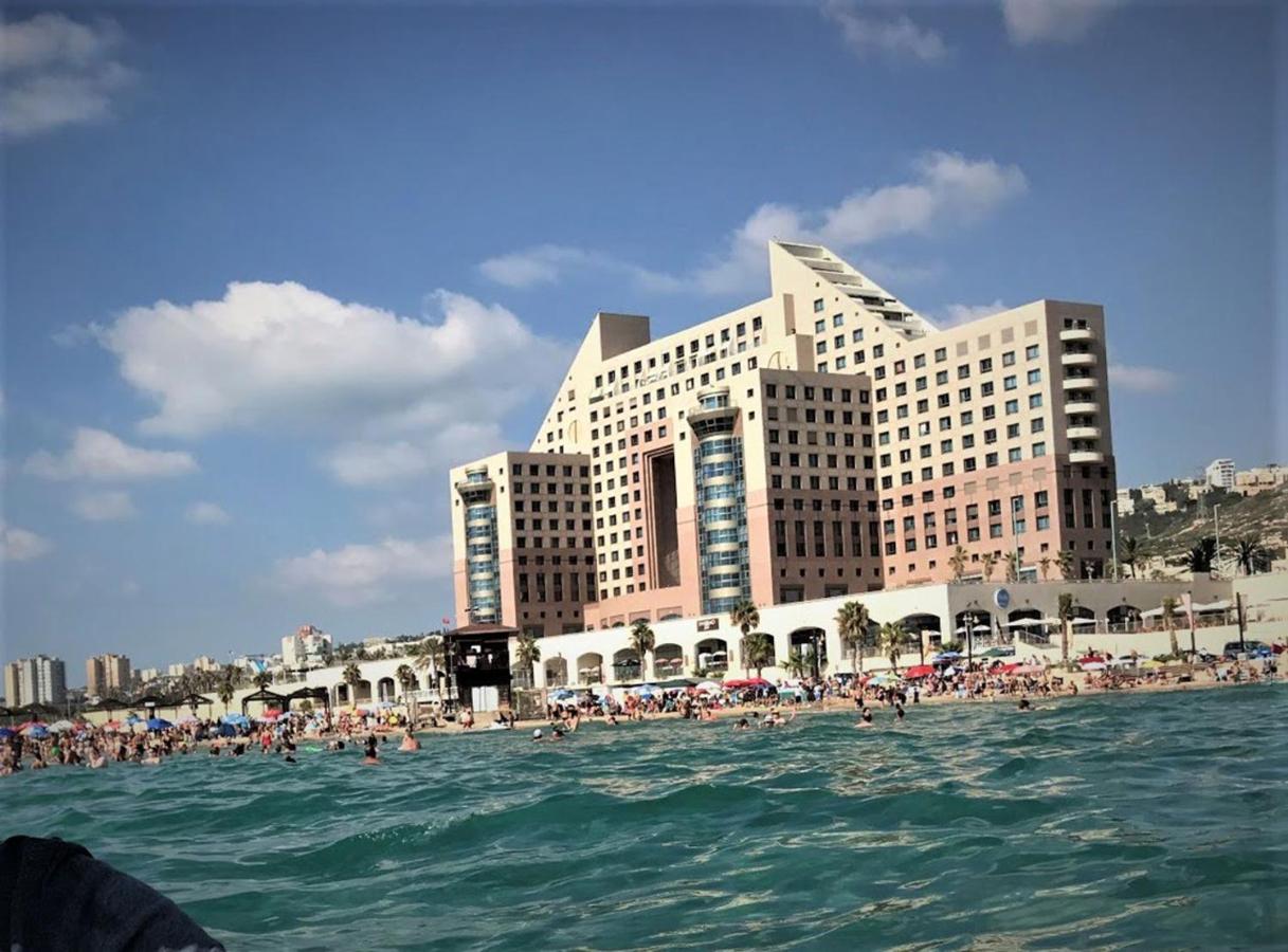 B&B Haifa - Luxurious Beach apartment - Bed and Breakfast Haifa