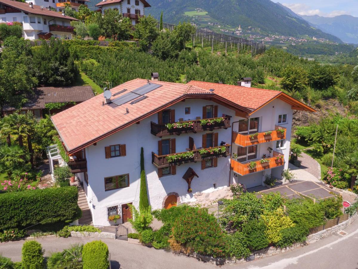 Haus Zenoburg - B&B Tirolo