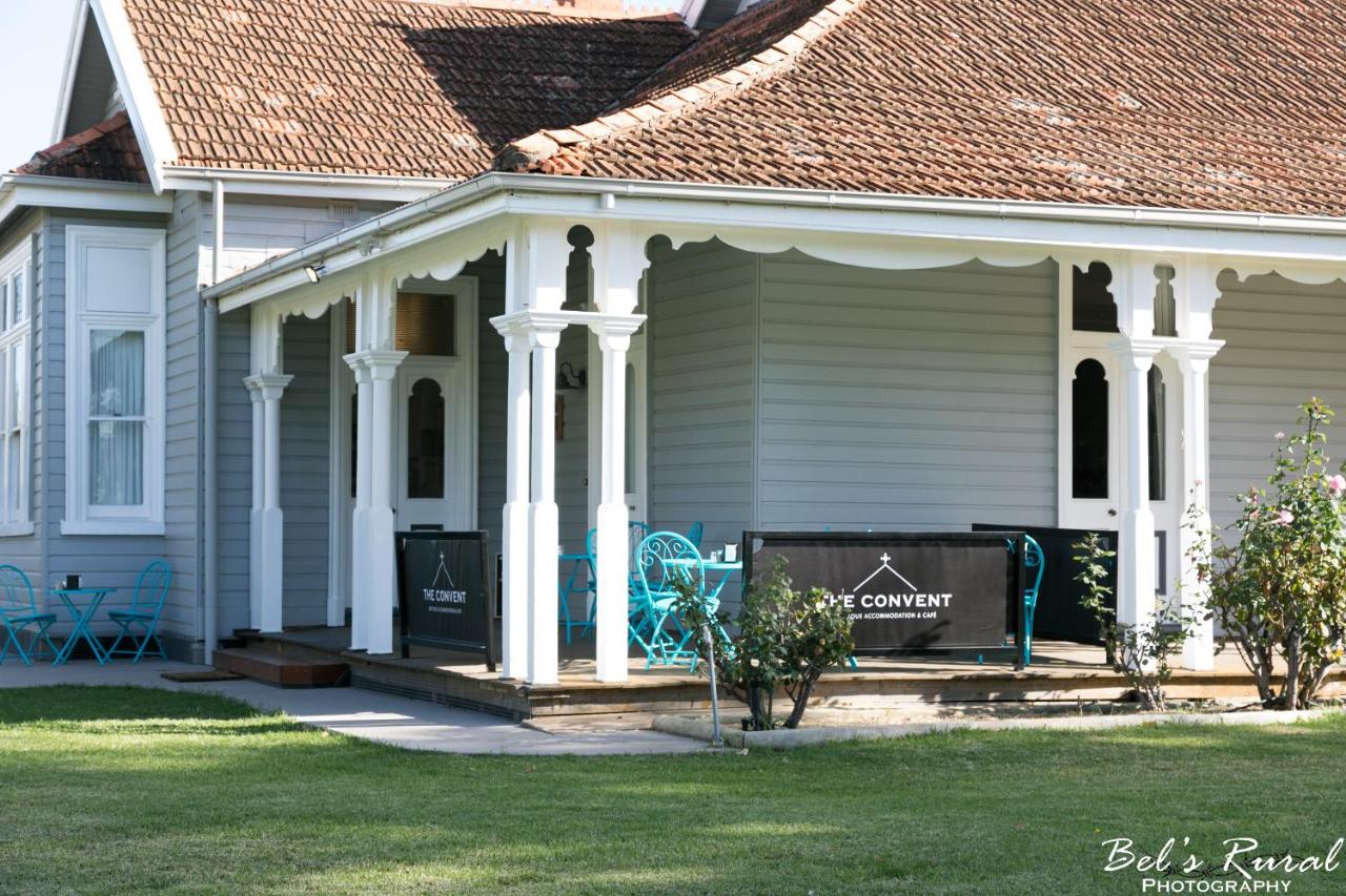 The Convent Boutique Accommodation plus Short Stay Holiday Homes - B&B Hay