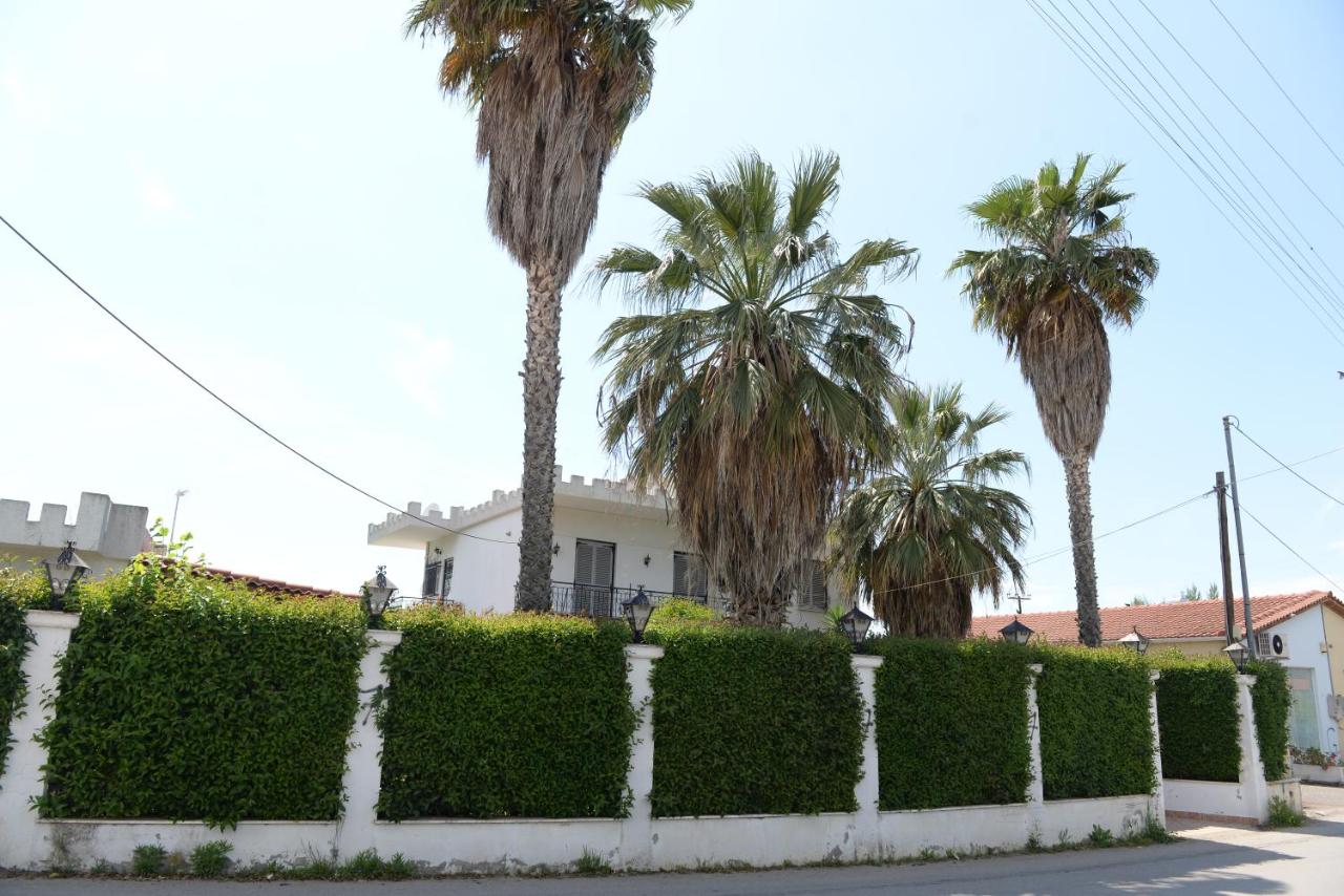Patras White Castle - Bed and Breakfast