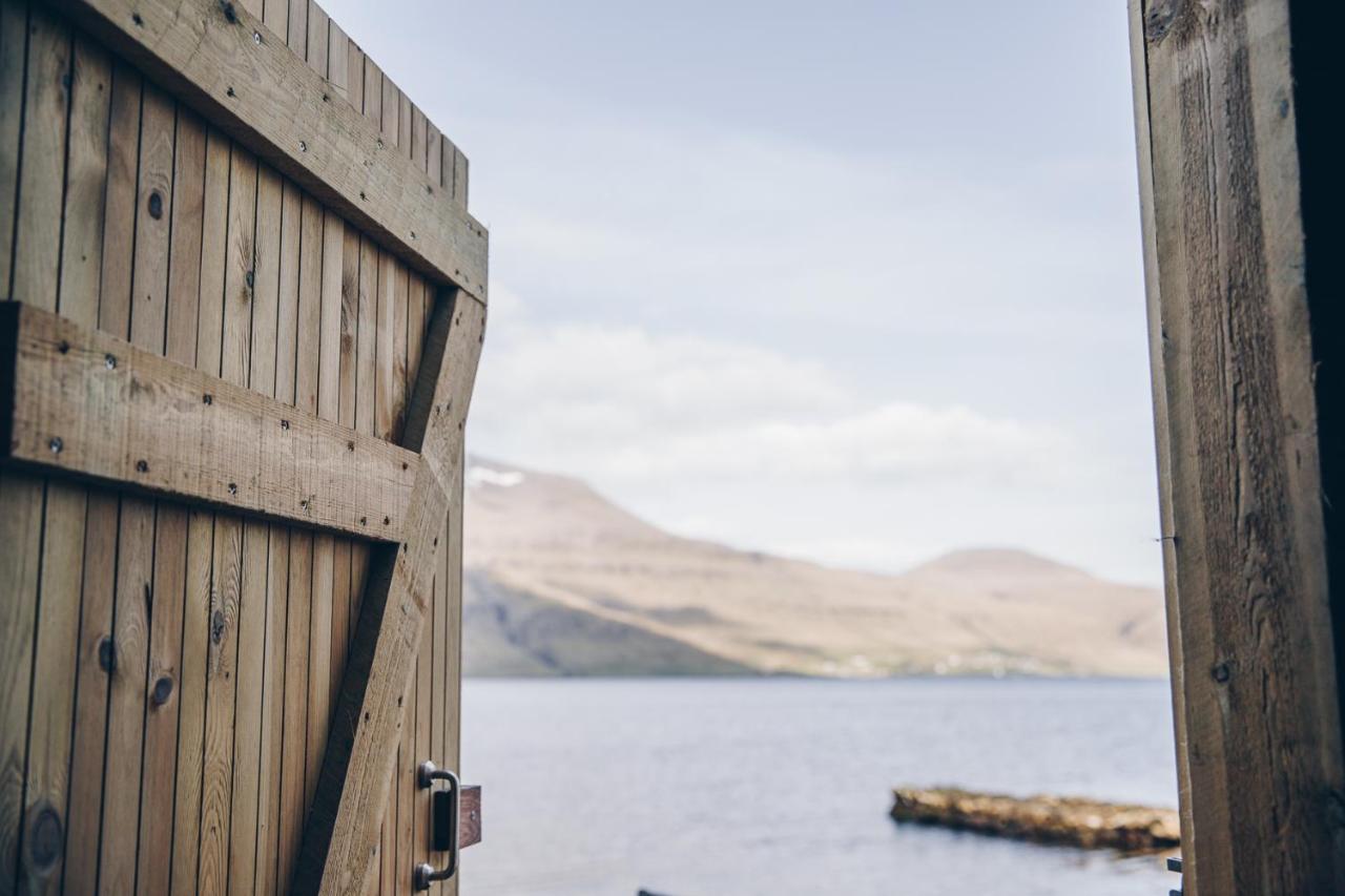 Boat house in Hósvik - B&B