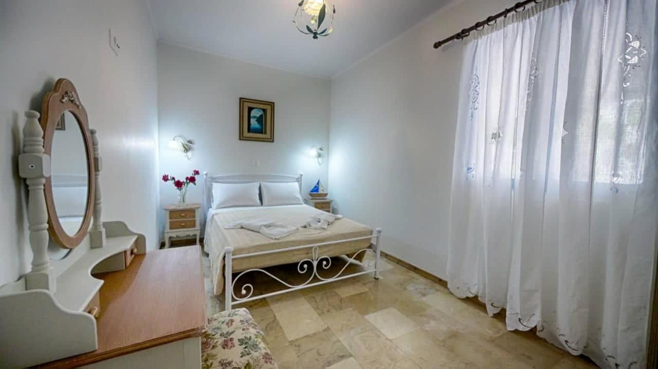 B&B Agios Górdios - Feakia apartment 2 - Bed and Breakfast Agios Górdios