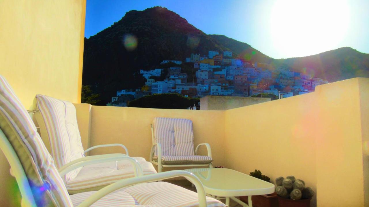 Apt. Lourdes, close to the Teresitas & Anaga - B&B