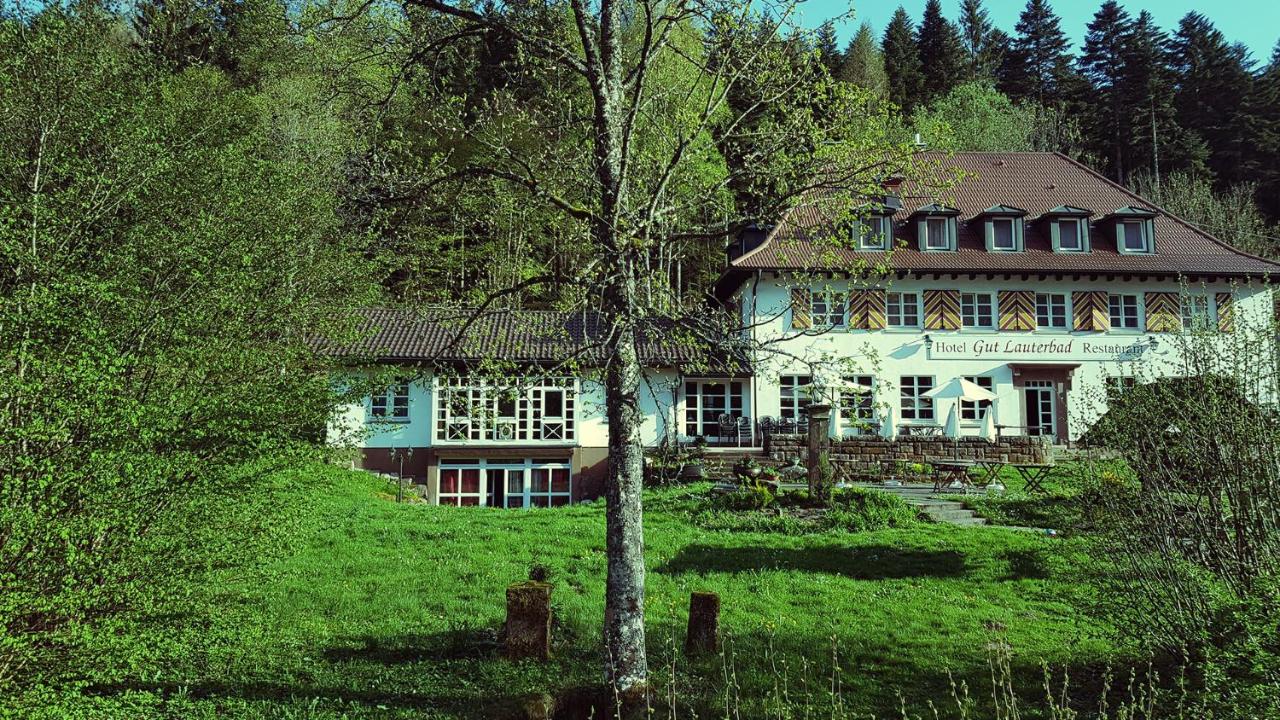 B&B Freudenstadt - Gut Lauterbad Hotel - Bed and Breakfast Freudenstadt