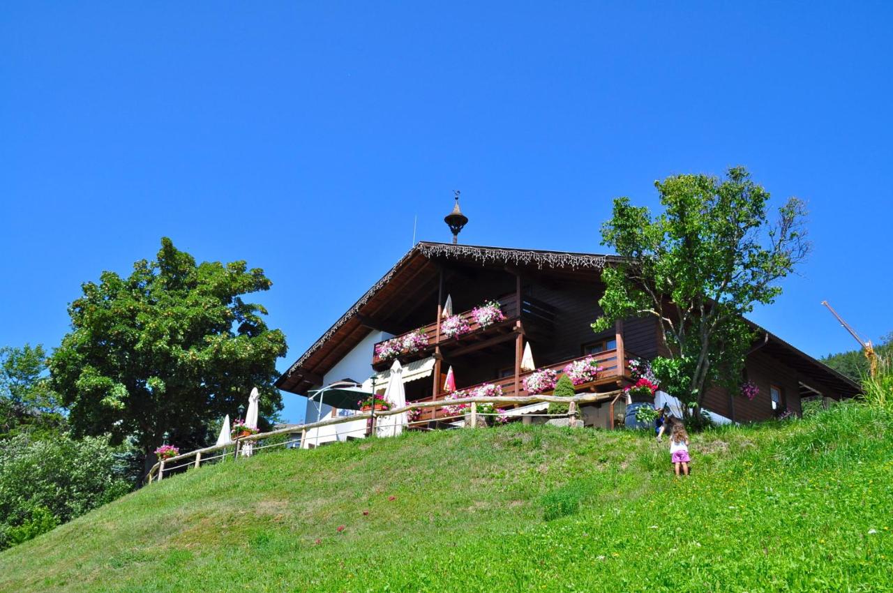 Pension Hatzis - B&B Lajen