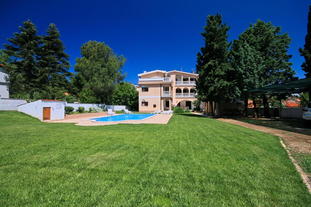 Sun Palace Residence - B&B Premantura