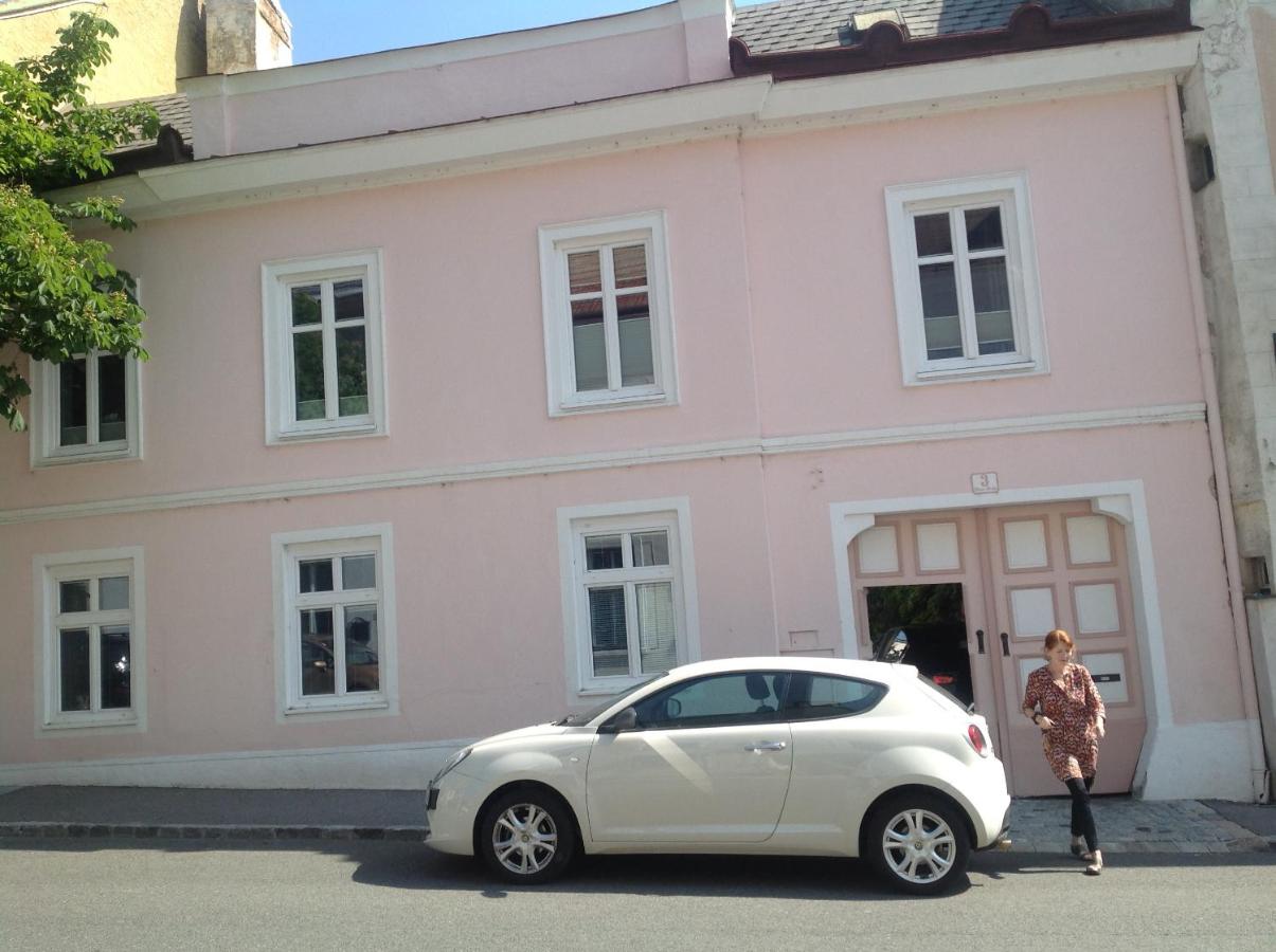 Wienerstrasse 3 - Bed and Breakfast