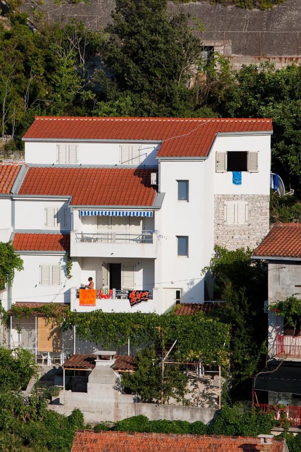 Apartments Adriasol - Chambres d’hôtes Stomorska