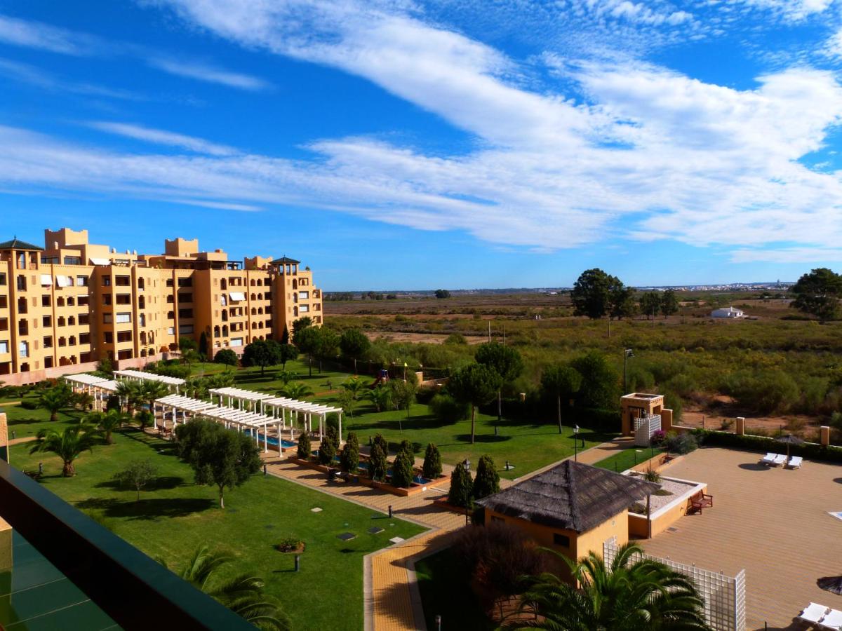 Apartamento primera linea Isla Canela - B&B
