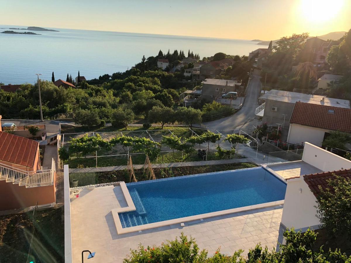 Apartmani Ana - B&B Mlini