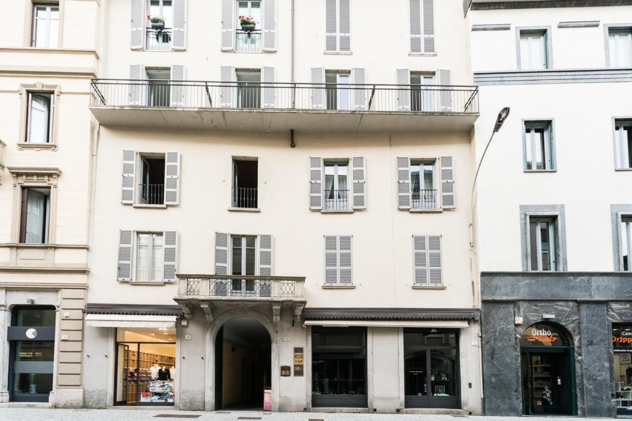 Love & Smile Apartment by Rent All Como - B&B