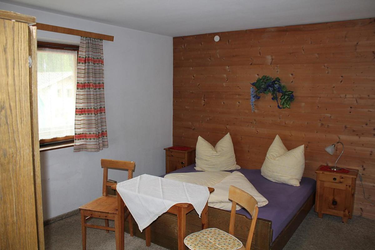 Double Room with Shared Toilet