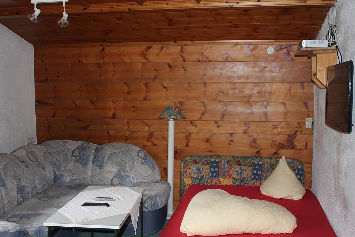 Triple Room with Shared Toilet