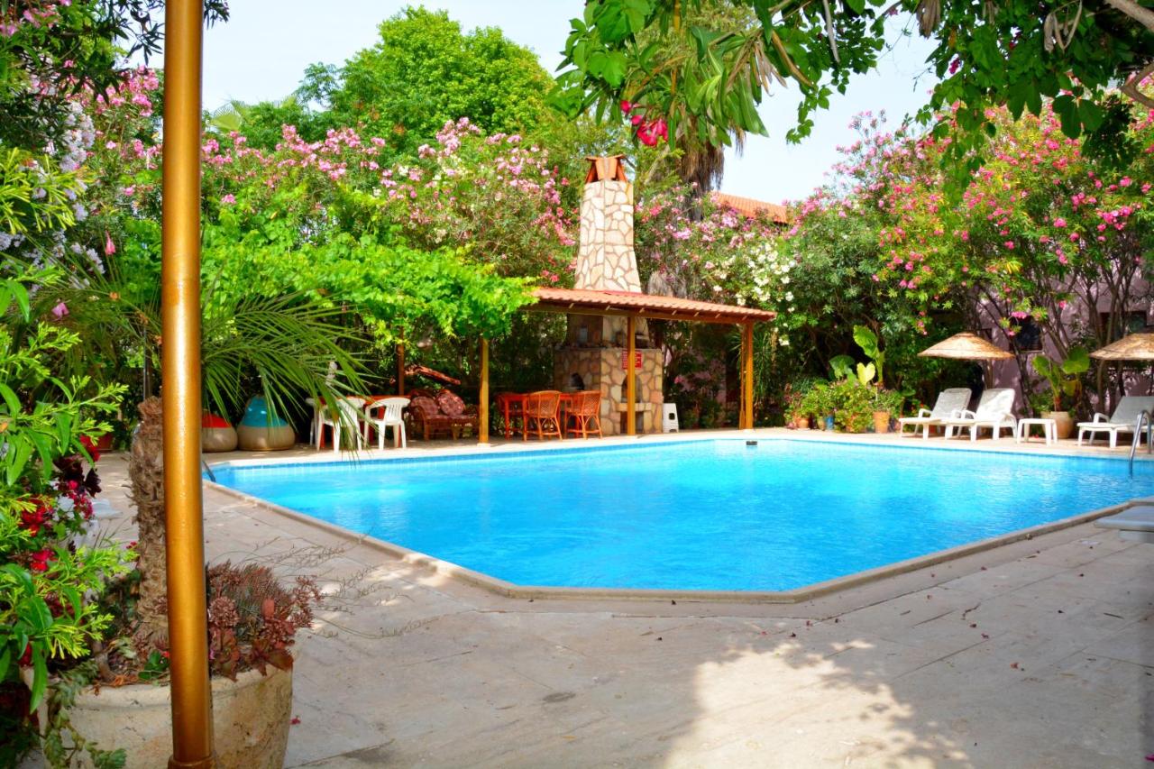 Villa Poseidon - Bed and Breakfast