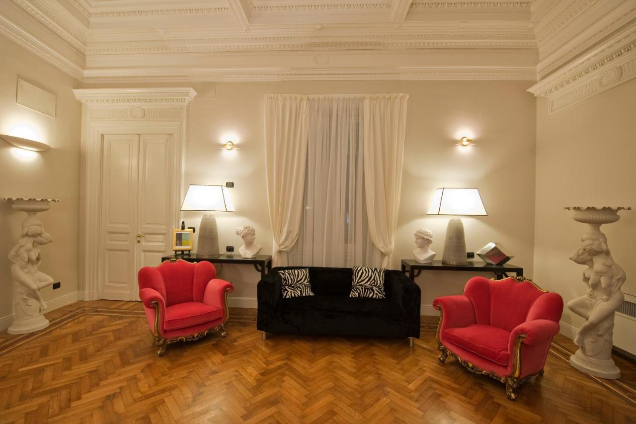 Palazzo Lombardo - B&B Florence