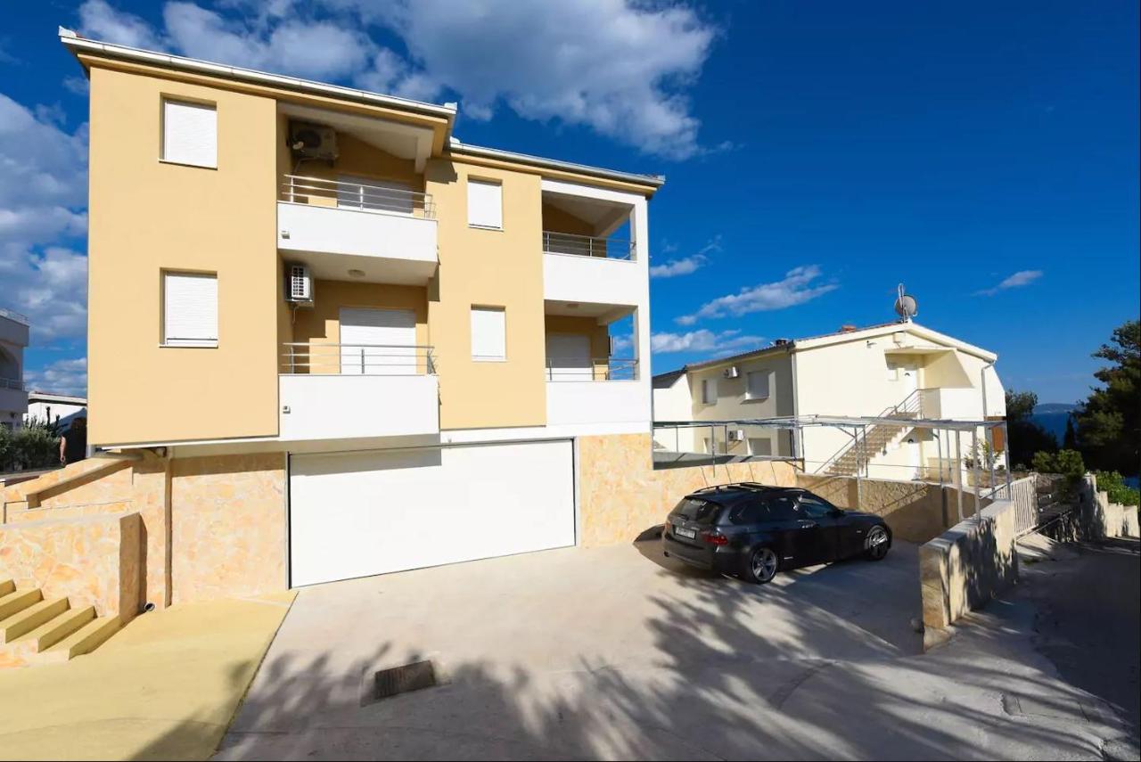 Apartments Otok 2 - Bed and Breakfast