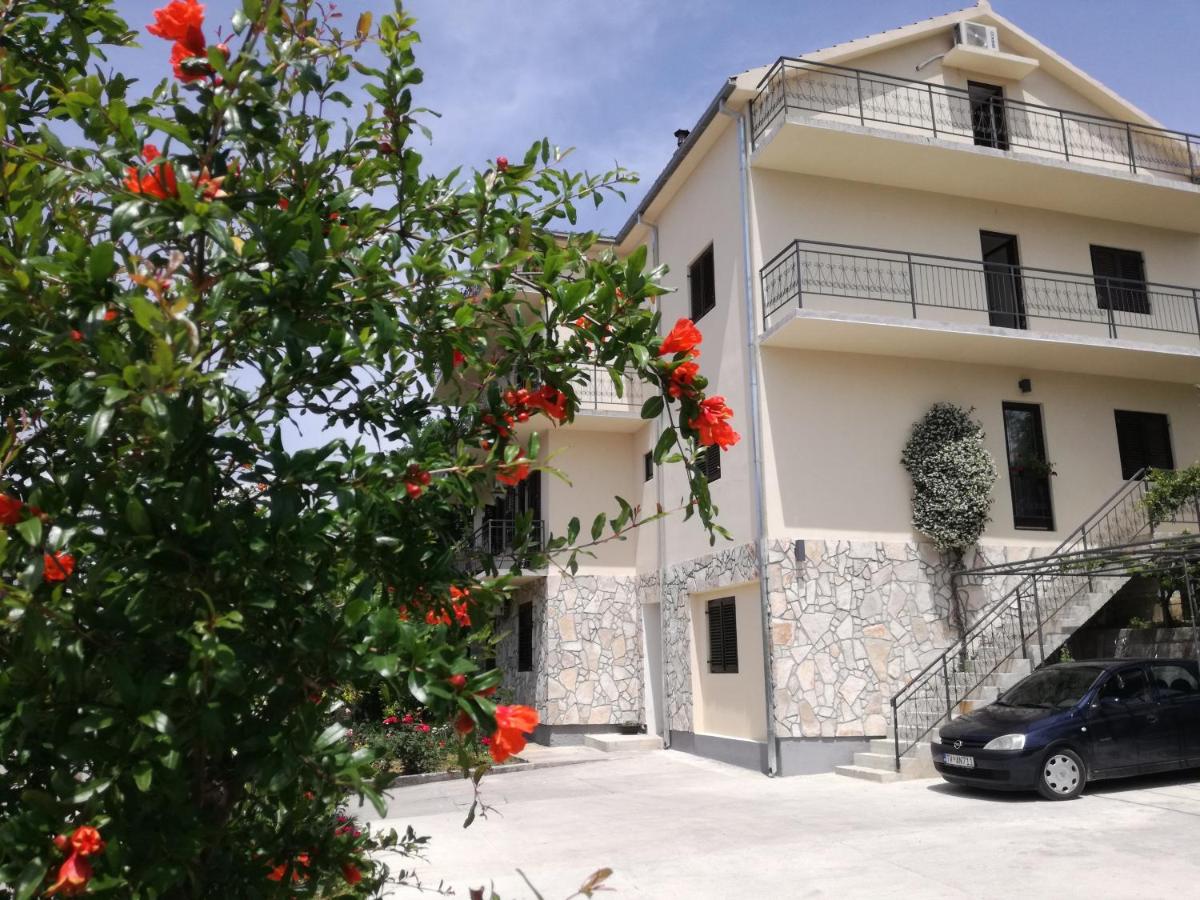 B&B Tivat - Milosavljevic Apartments - Bed and Breakfast Tivat