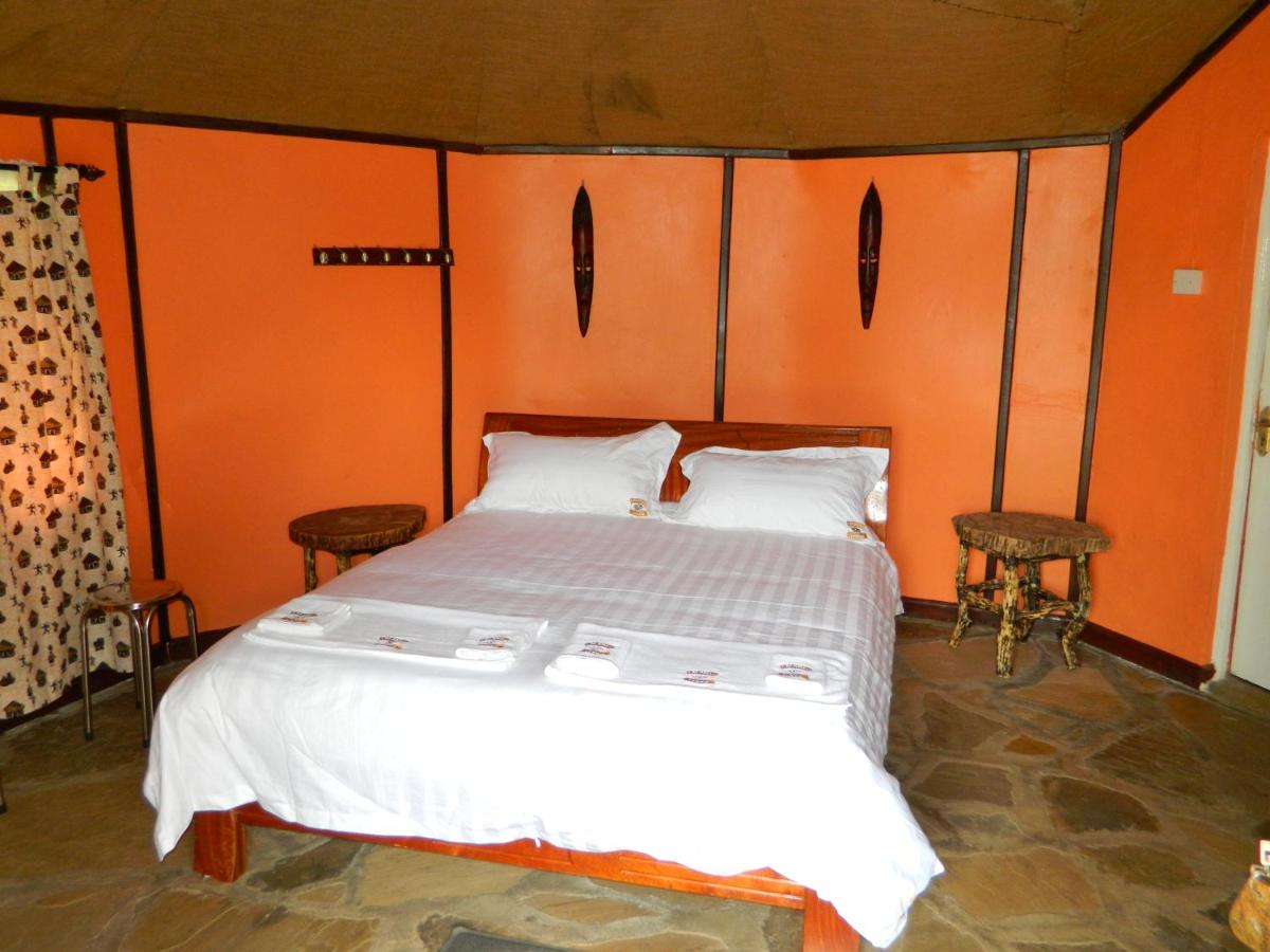 B&B Ndaragwa - Lalanasi Lodge & Tented Camp - Bed and Breakfast Ndaragwa