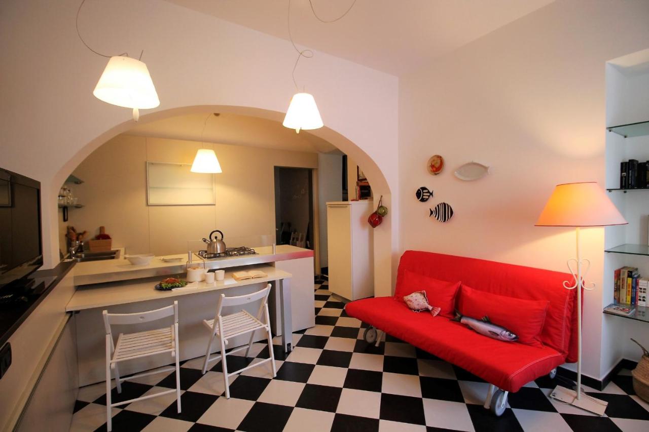 B&B Albisola Superiore - House Las Sardinas by Holiday World - Bed and Breakfast Albisola Superiore