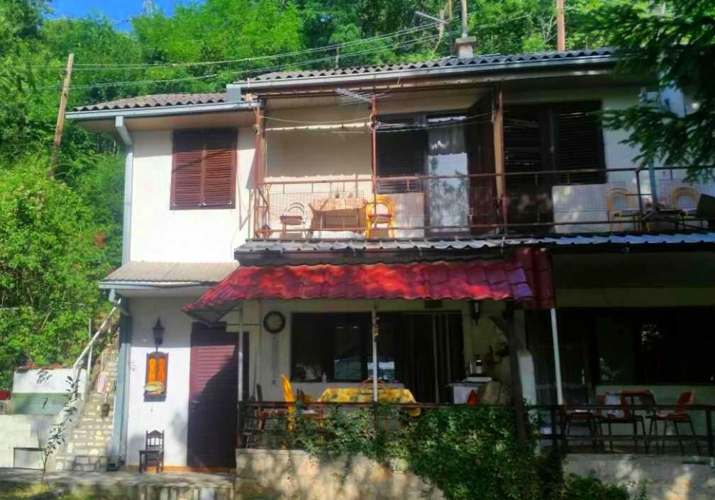 Melnicani, Breathtaking view - B&B Debar