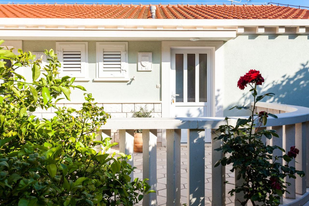 Studio avec Vue sur Piscine