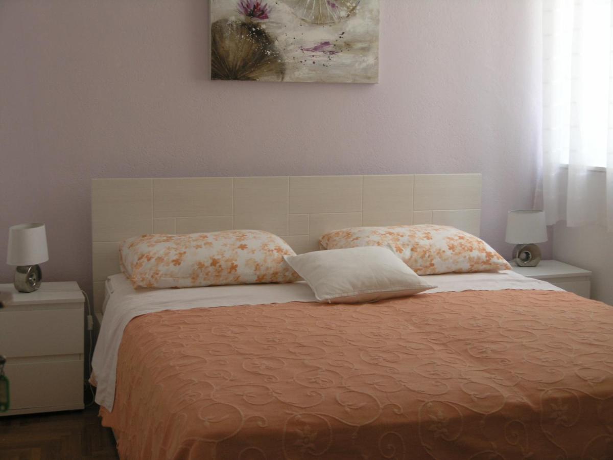 Hvar apartment 4 - B&B