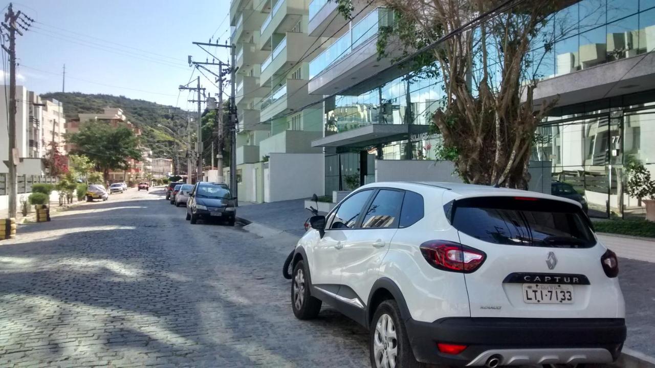 Prainha Aconchegante apto de quarto e sala com vista para o mar - B&B Arraial do Cabo