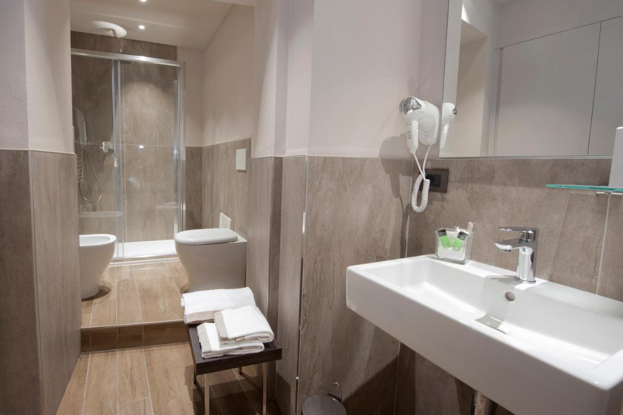 Double or Twin Room with Private Bathroom