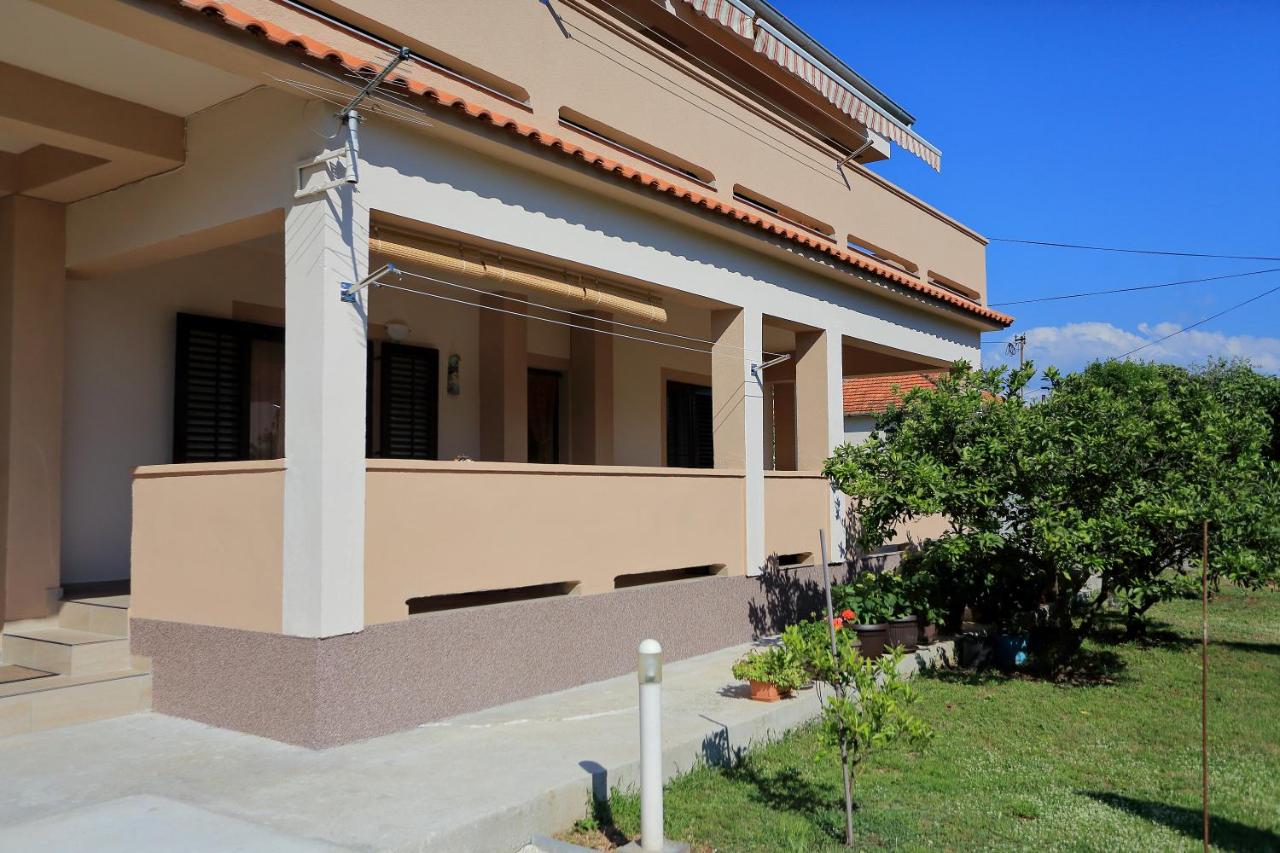 Apartment Lucijan - B&B