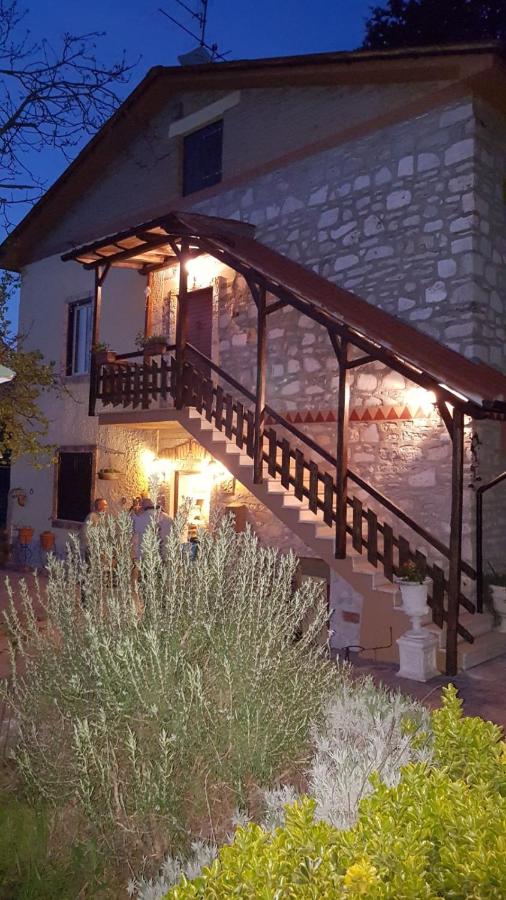 B&B Castel Madama - Casale delle ginestre. - Bed and Breakfast Castel Madama