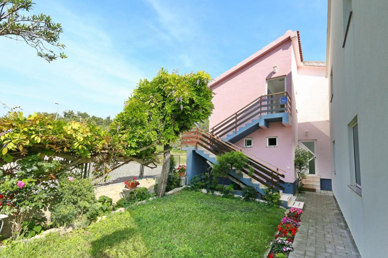 Apartment Dent - Ferienwohnung Bibinje