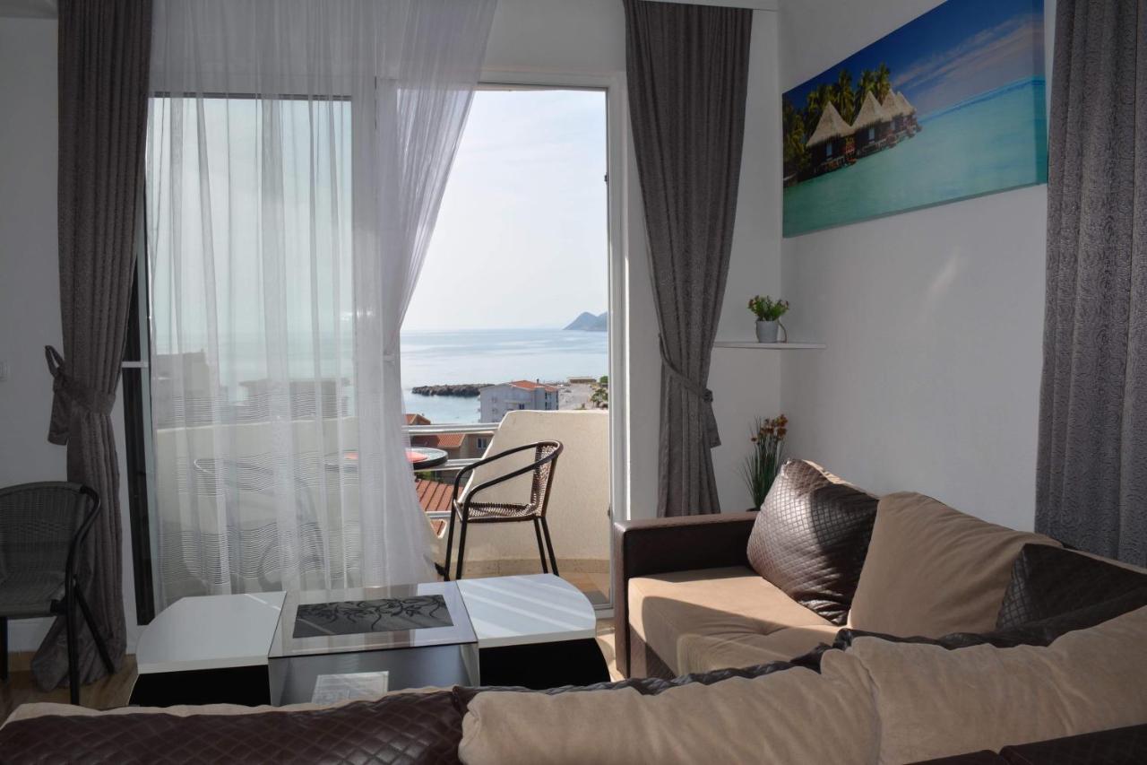 B&B Dobra Voda - Studios Seaview - Bed and Breakfast Dobra Voda