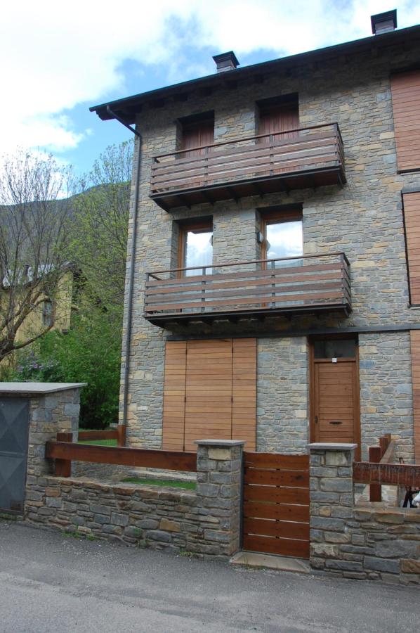 1 Carrer de la Carrerada - Ferienwohnung Esterri d'Àneu