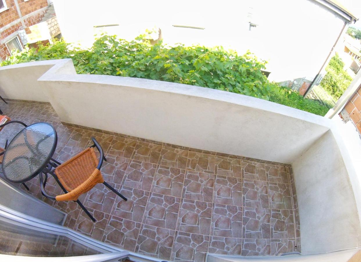 Rajovic Apartments - Chambres d'hôtes Tivat