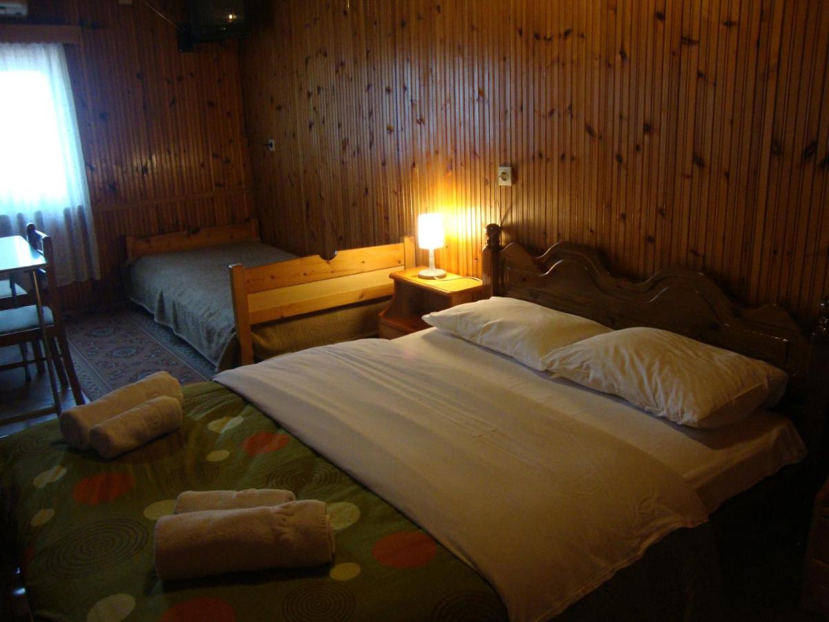 Dreibettzimmer