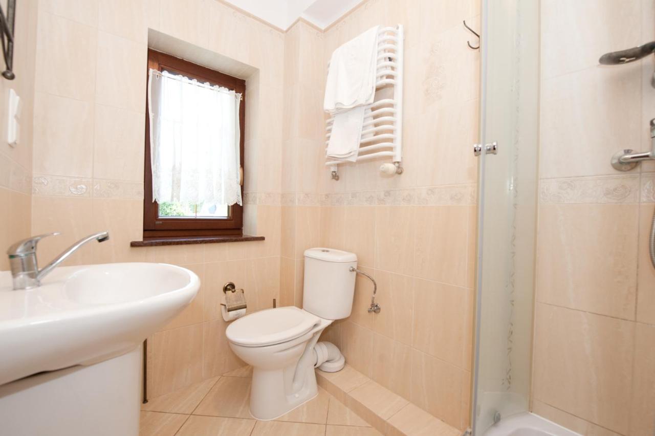 Doppelzimmer mit Balkon (2 Erwachsene + 1 Kind)