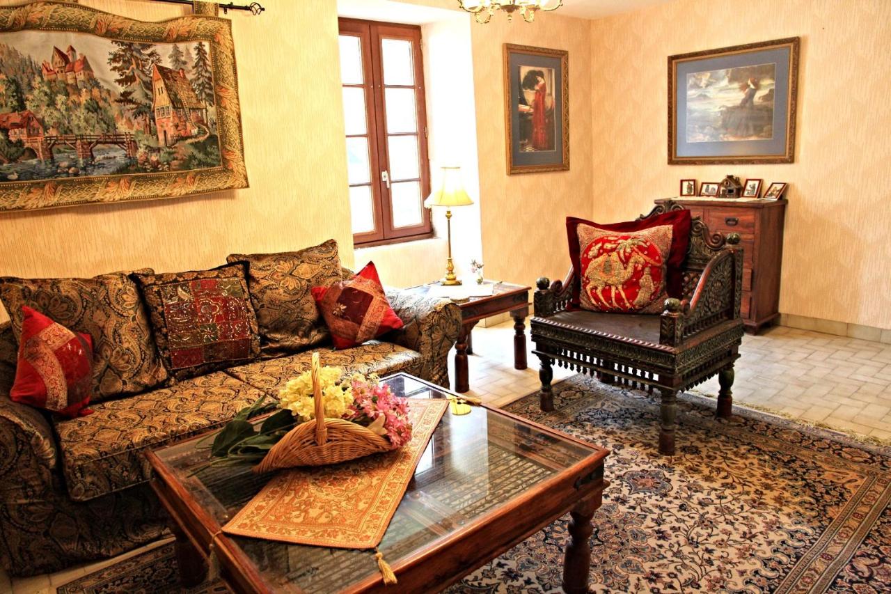 B&B Carentoir - The Storyteller Apartment at Chateau Le Mur - Bed and Breakfast Carentoir