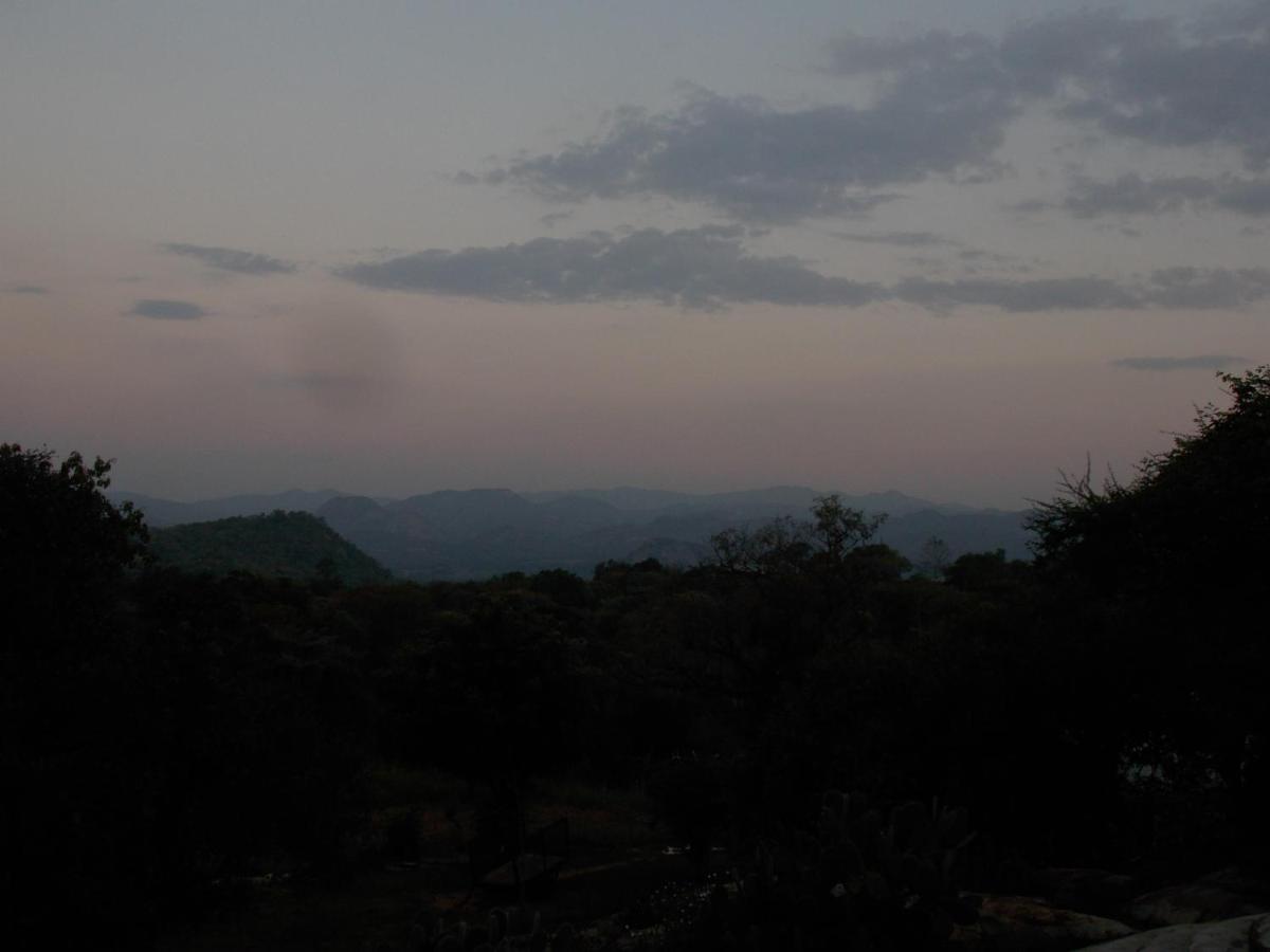 Leopard Tree Retreat - B&B