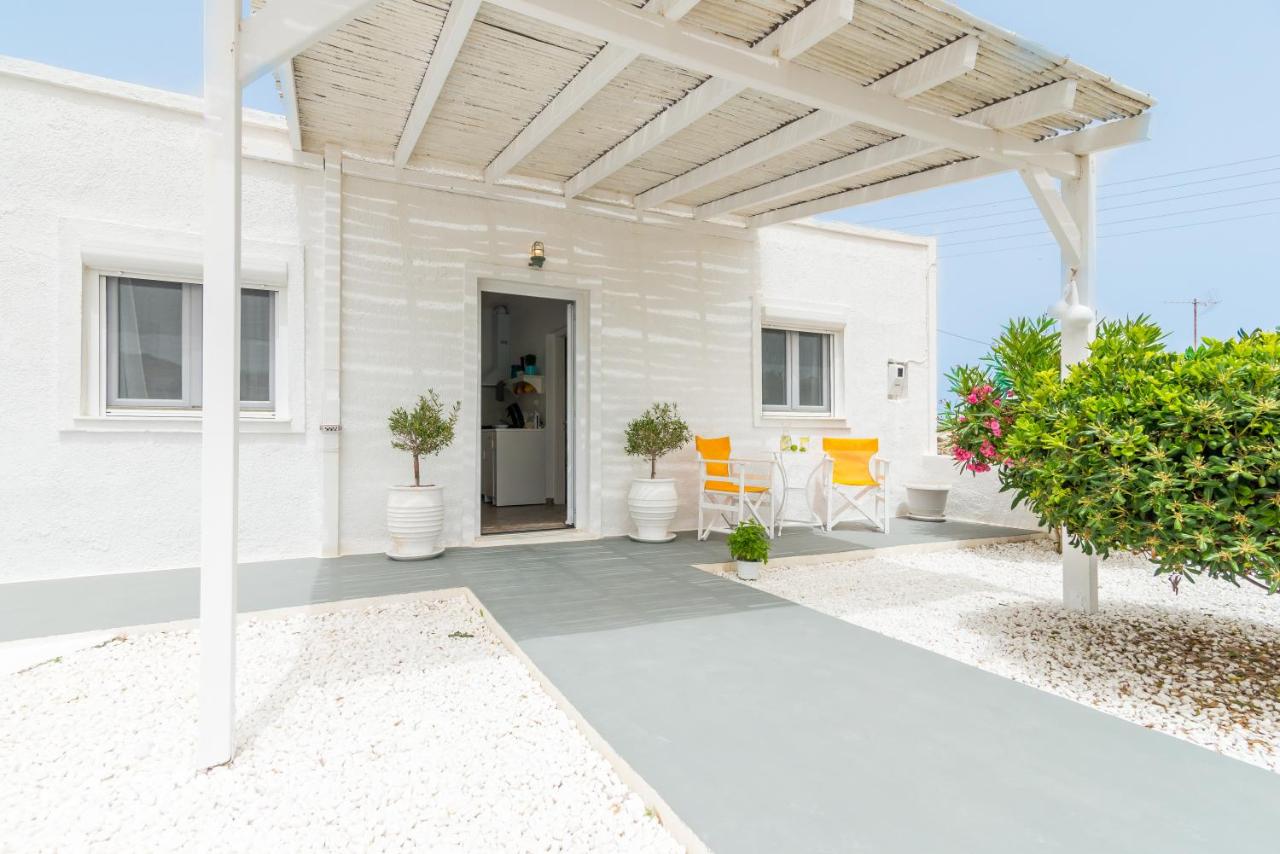 Seaview House Mandrakia - B&B