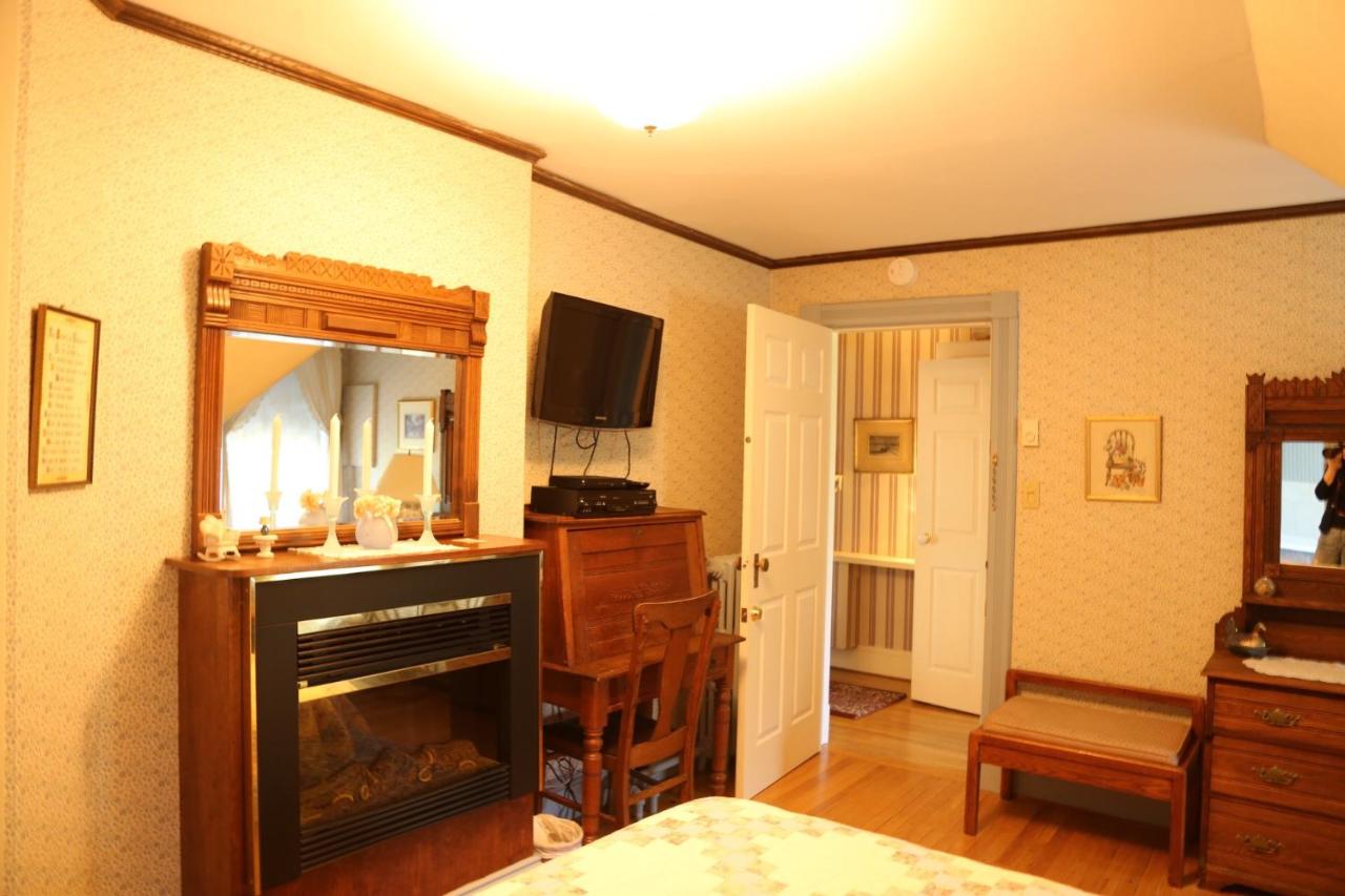 Standard Double Room - Third Floor